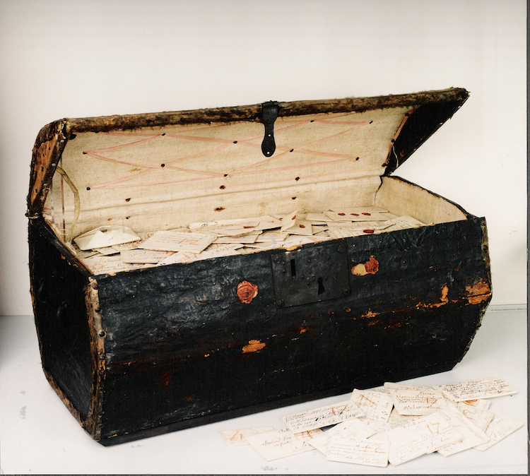  The postmaster's treasure chest. Courtesy of the Museum voor Communicatie, The Hague. 