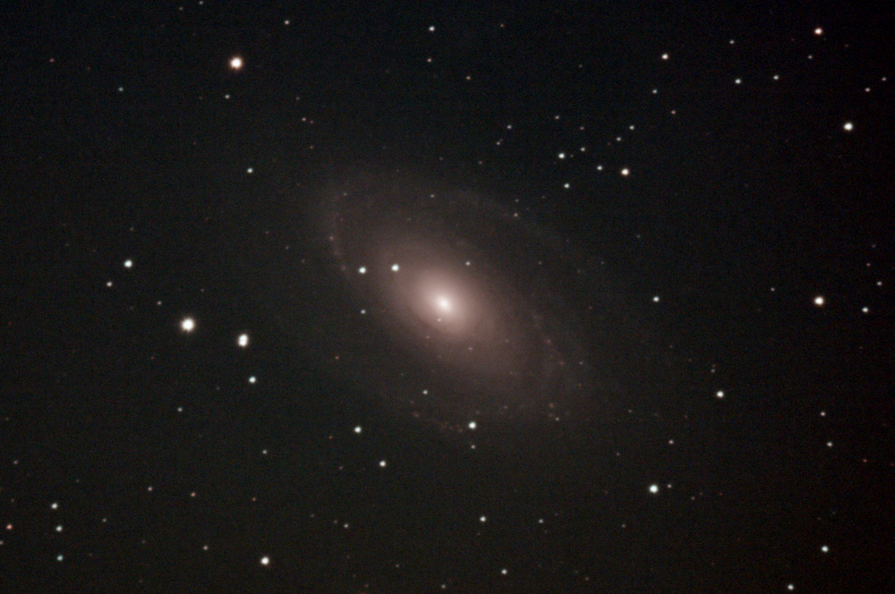 Bode's Galaxy (Messier 81) - a fuzzy blob and some bright speks against a dark background